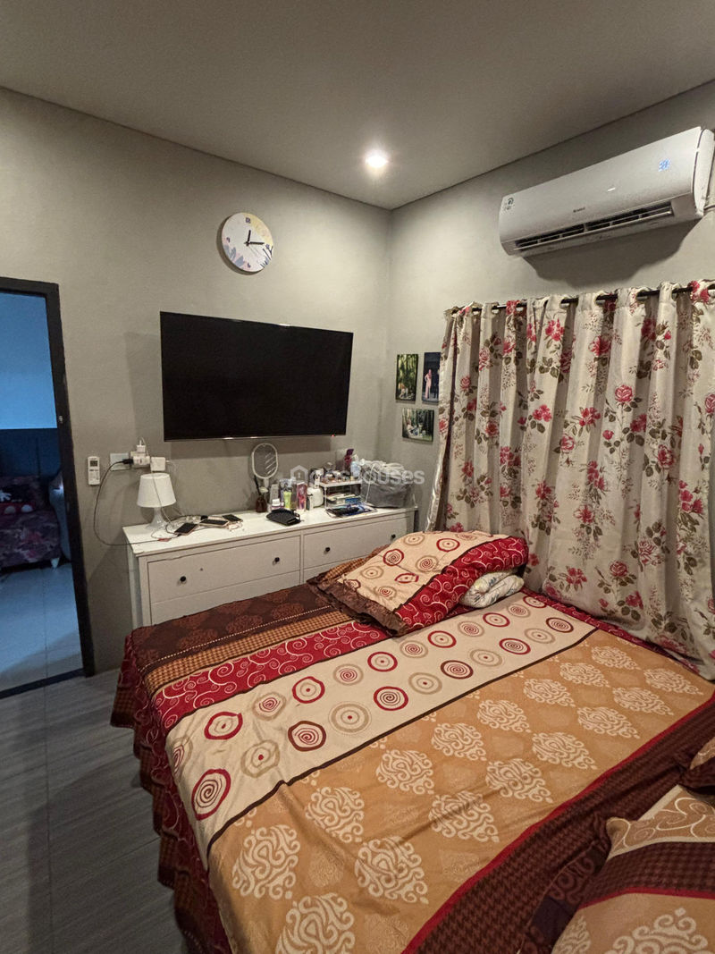 Cluster Taman Sakura Bekasi Blok M1 No.2