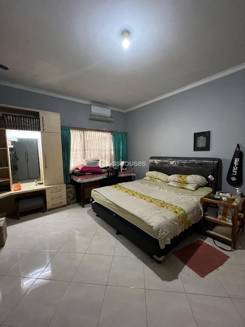 Jalan Kemang Soka Raya 