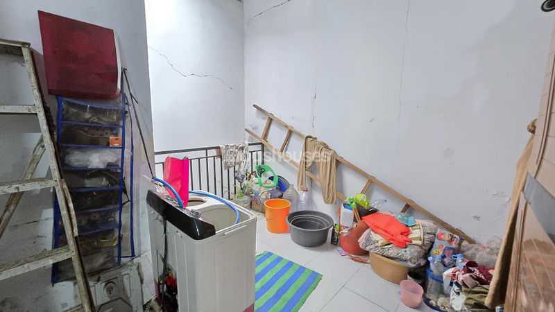 Permata Pamulang Blok E1 No.10