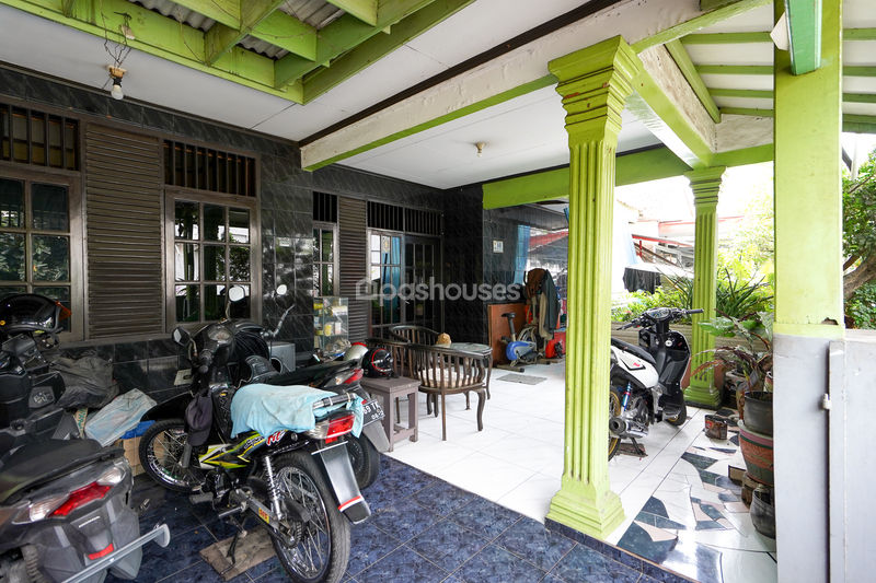 Komplek Pusbinal Blok B6