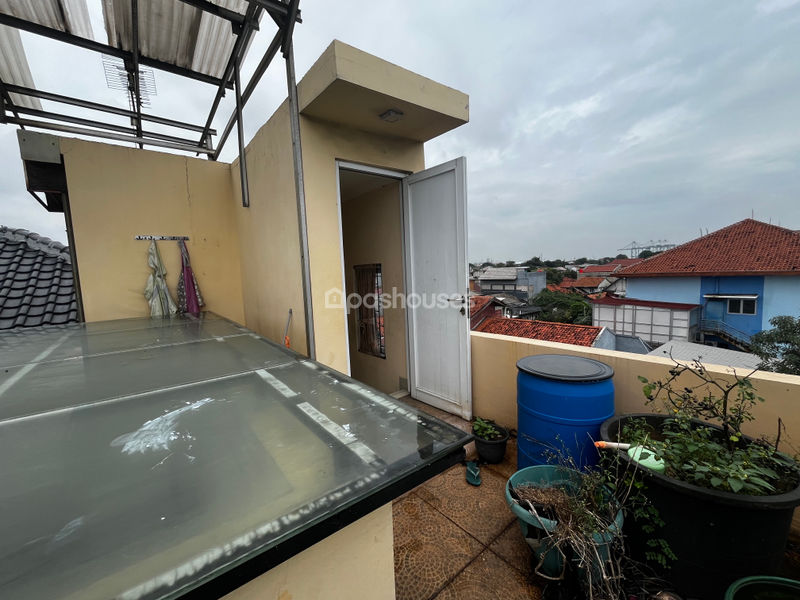 Jalan Kebantenan 7 No.49