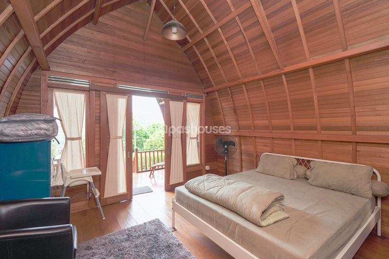 Villa Saung Ibu Bogor