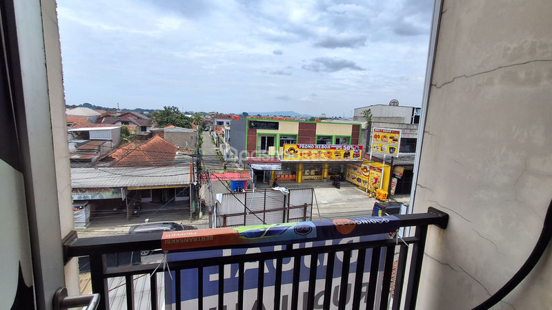 Jalan Mayjend Ishak Djuarsa Bogor