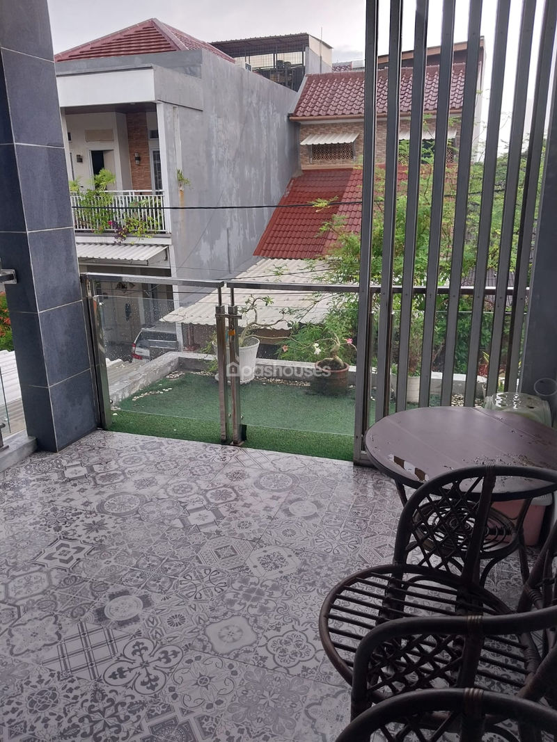 Perumahan Taman Royal 3 Cluster Edelweiss 