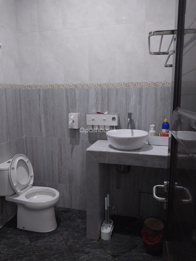 Perumahan Taman Royal 3 Cluster Edelweiss 