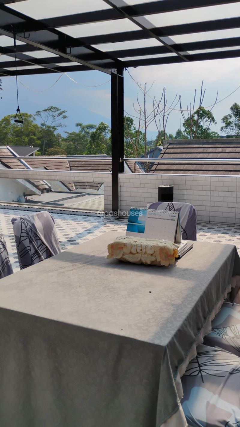 Royal Tajur Residence