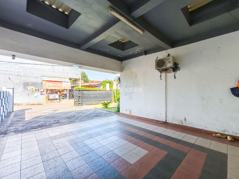 Jalan Majelis Taklim Almansyuriah No.10