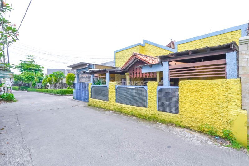 Jalan Pisangan Raya