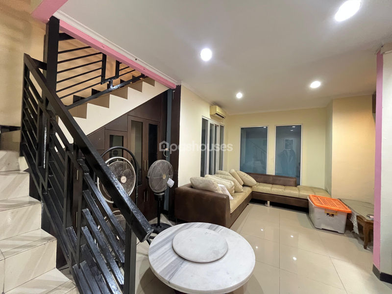 Jalan Raden Saleh Depok
