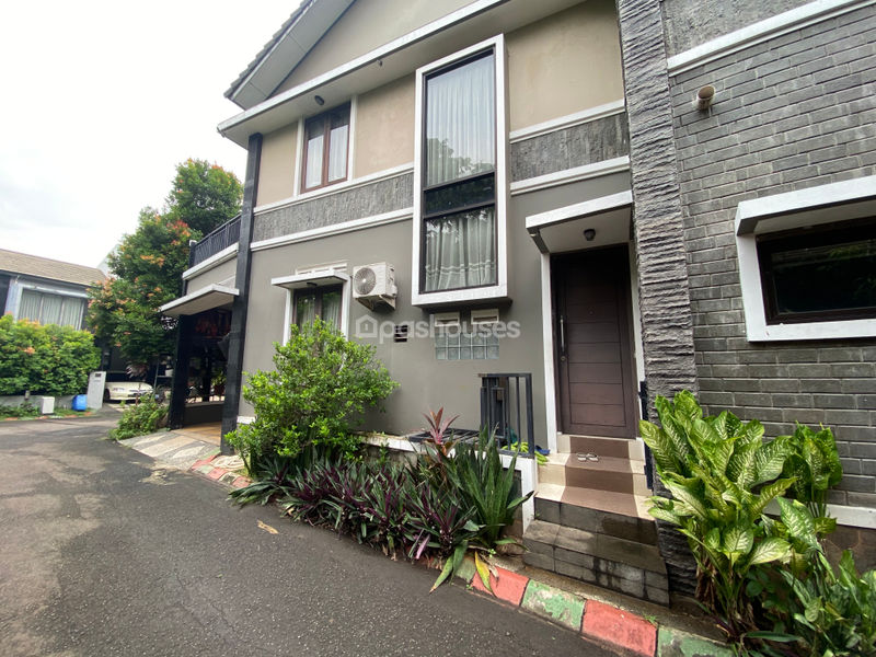 Perumahan Cibubur Residence Cluster Maplewood Blok E2