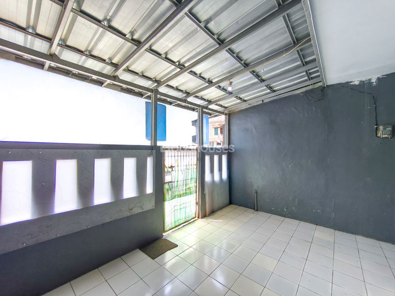 Jalan Kasuari Raya No.17