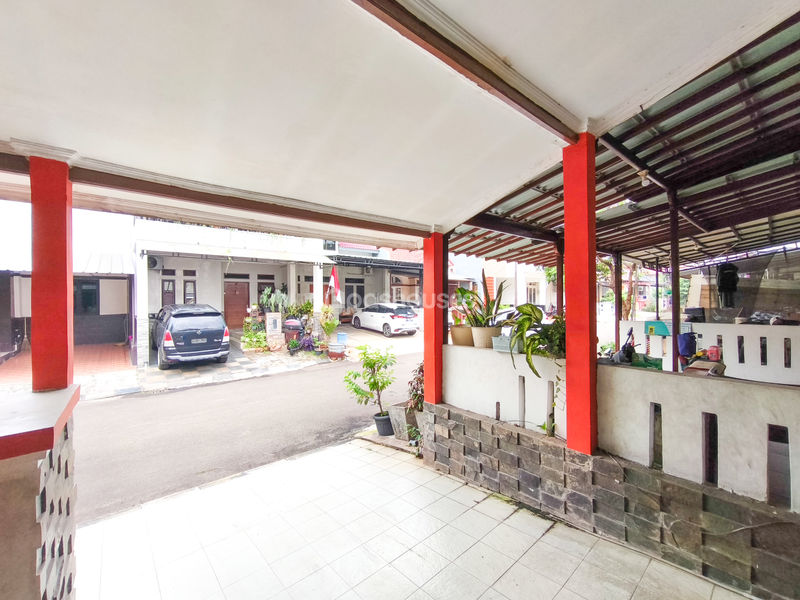 Graha Raya Cluster Fedora Blok J9 No. 21