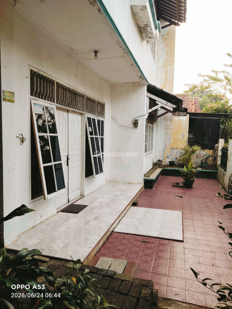 Jalan Pesut Raya No. 132