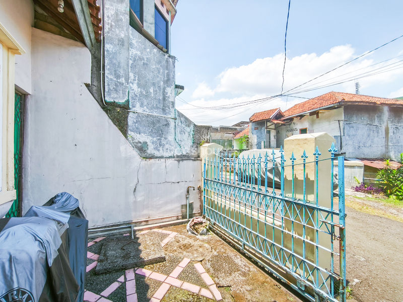 Perumahan Indraprasta 1 No.1