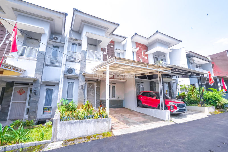 Perumahan Dago View Town House Blok D7