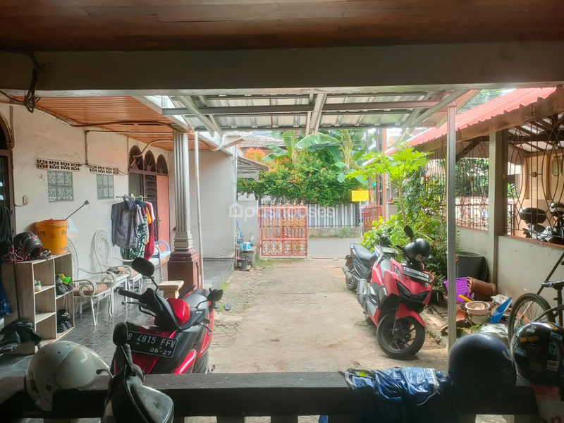 Jalan Jati Mahoni No.70