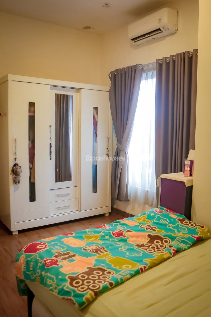 Villa Bintaro Regency Blok K1 No.28