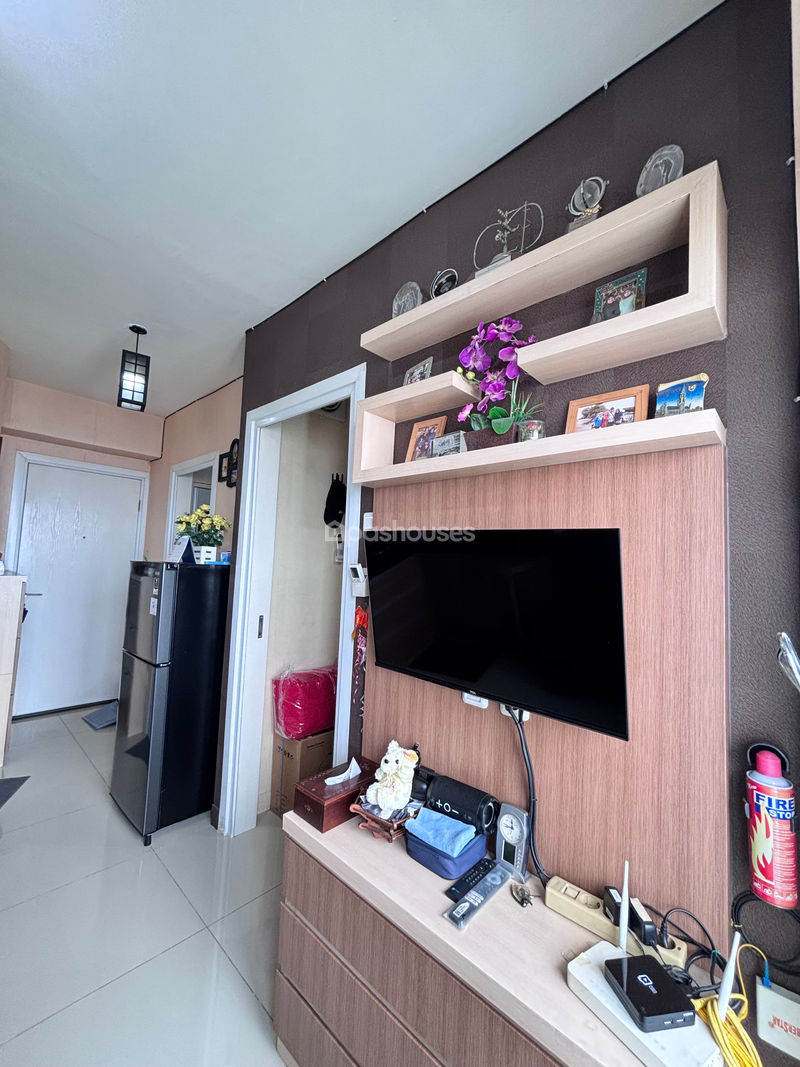 Apartemen Green Pramuka City Tower Bougenville No BG 25GE