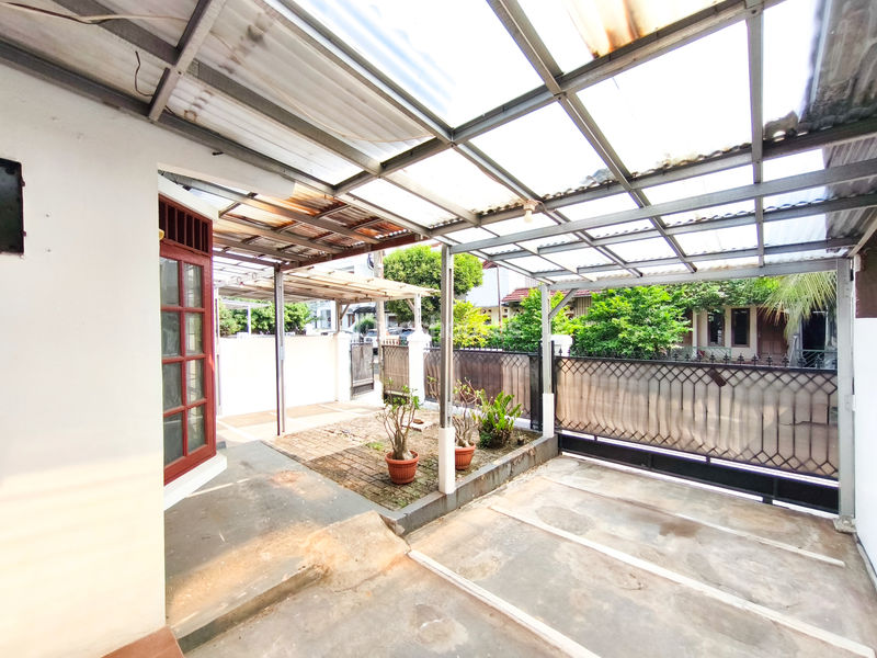 Bintaro Jaya Sektor 5 No.18