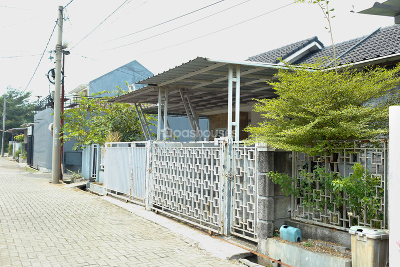 Green Hill Residence