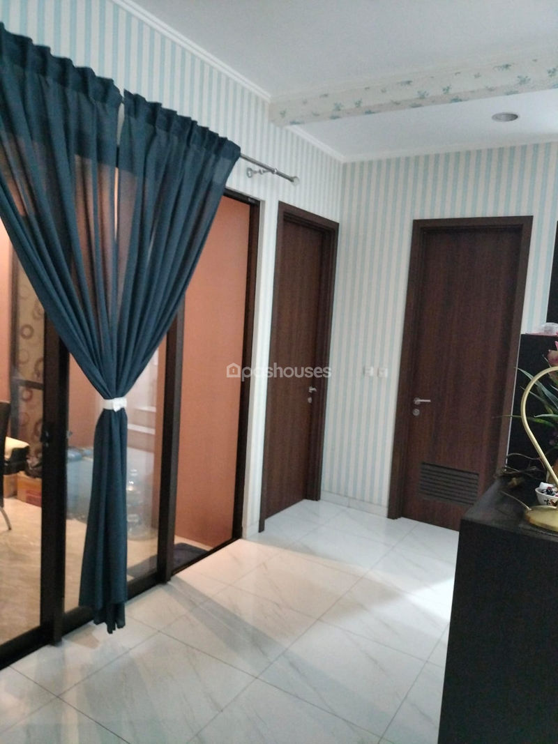 Cluster Dakota 15 No.10 Suvarna Sutera 
