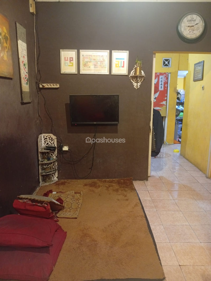 Jalan Agung No.82
