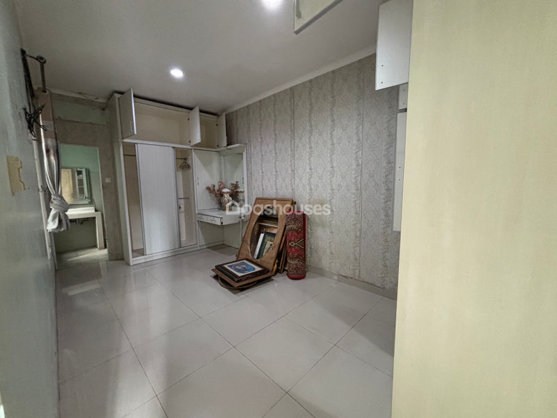 Islamic Village Karawaci Cluster Munawarah Blok K11 No.6