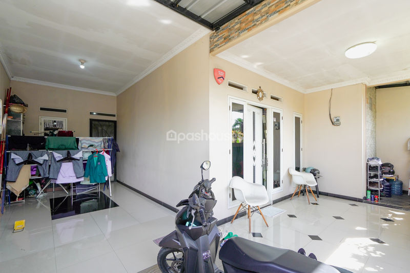 Perumahan Taman Raya Cluster Cendana Blok J8