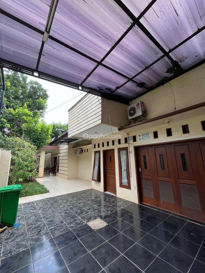 Jalan Gelora 5 Pondok Kacang Timur