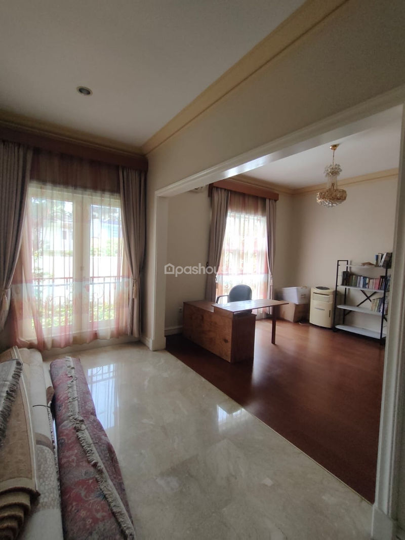 Perumahan Fontainebleau Golf Residence Kav.133