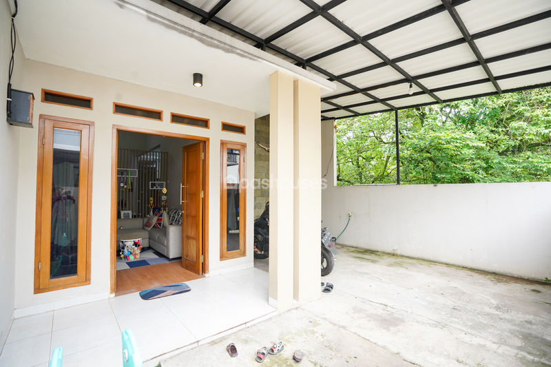 Jalan Adhikarya V