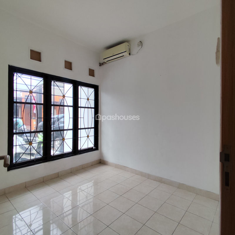 Graha Raya Cluster Celesta Blok H No.18