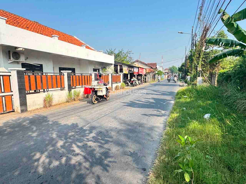 Jalan Raya Tambelang 