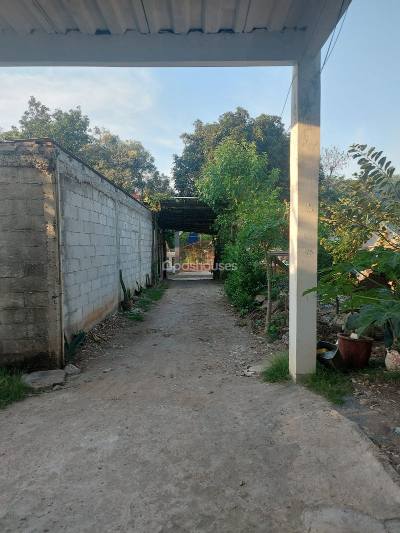 Jalan Inpres 18