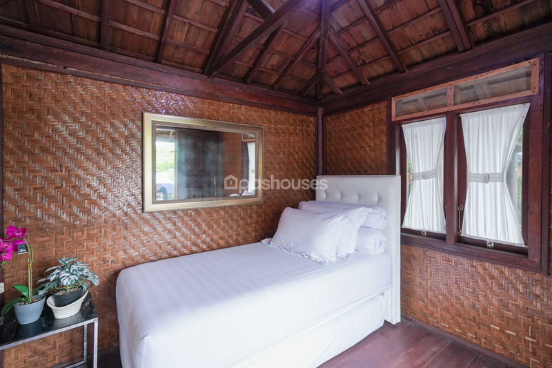 Villa Saung Ibu Bogor