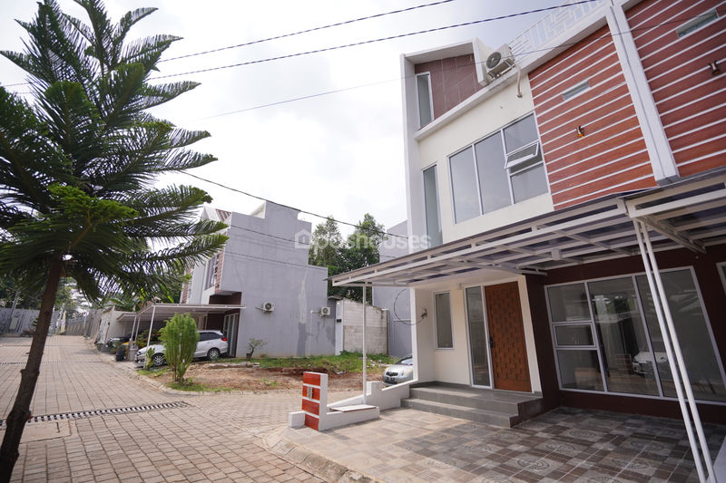 D'bale Cimuning Townhouse