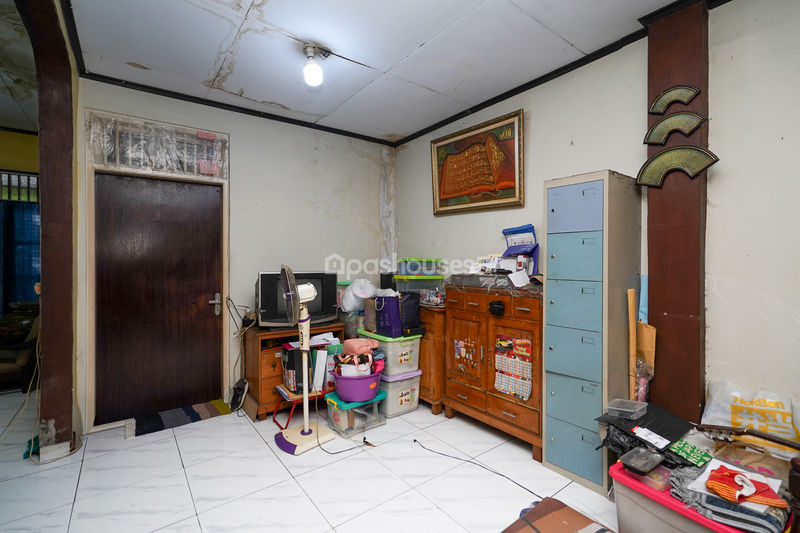 Komplek Pusbinal Blok B6