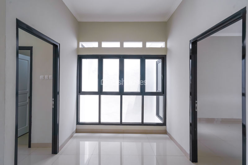 Komplek Megapolitan Cinere Blok J No.334 