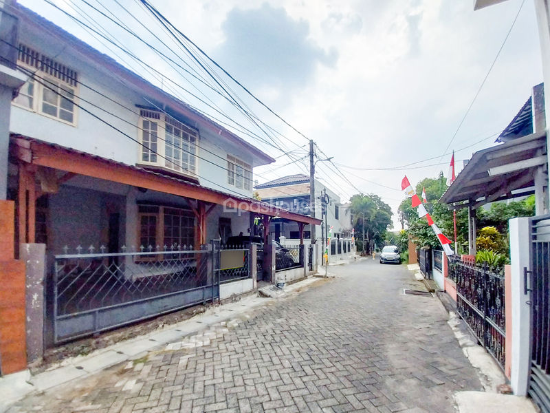 Bintaro Jaya Sektor 4 Blok D2 No.1