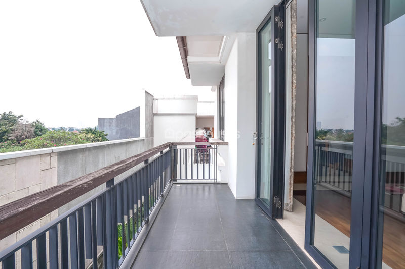 Jalan H. Jian No. 27 Kebayoran Baru