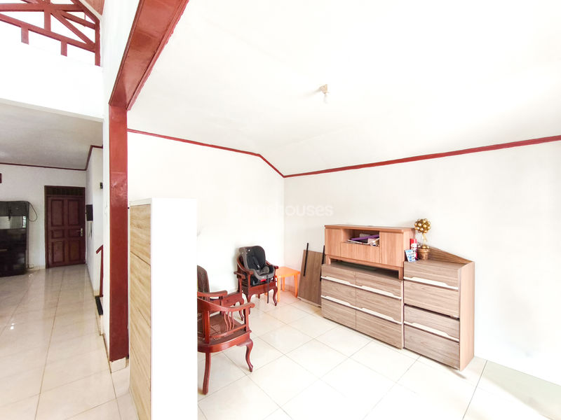 Bintaro Jaya Sektor 5 No.18