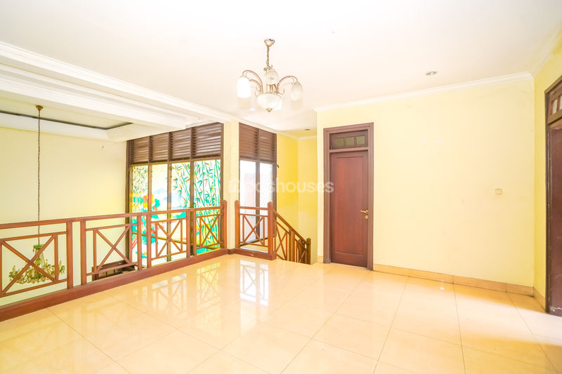 Jalan Sarinembah No.10 Depok