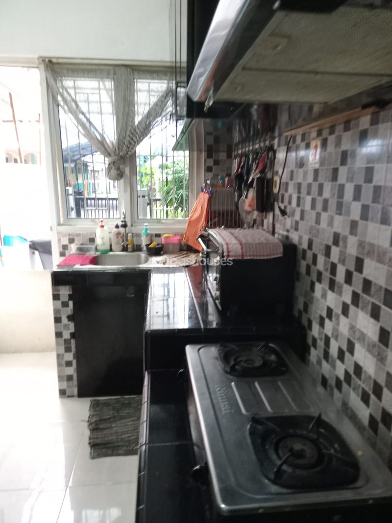 Jl. Krisan Blok F10 Serpong
