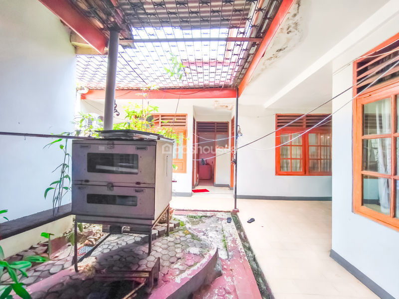 Jalan Bangka Depok