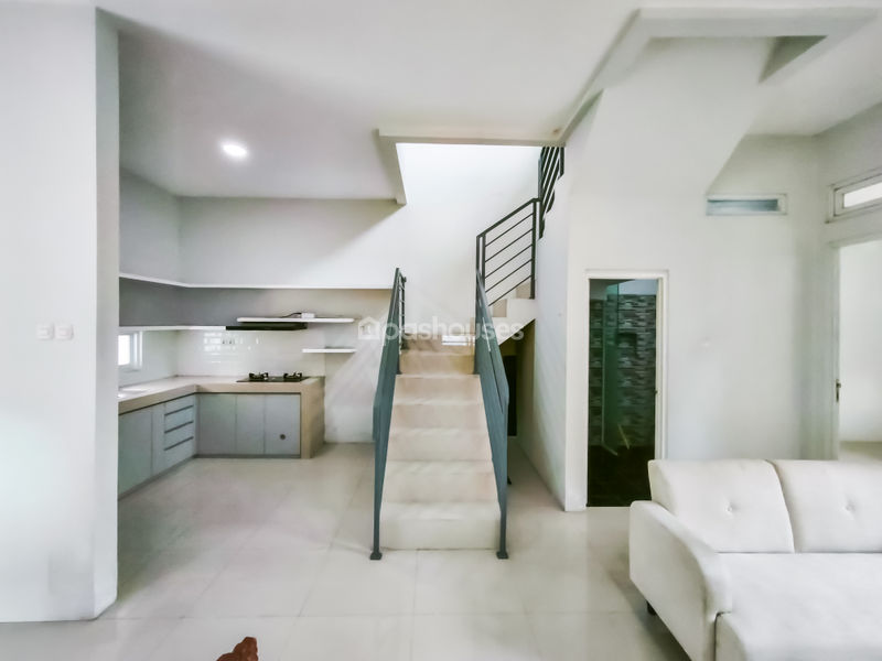Perumahan Mampang Hills Residence