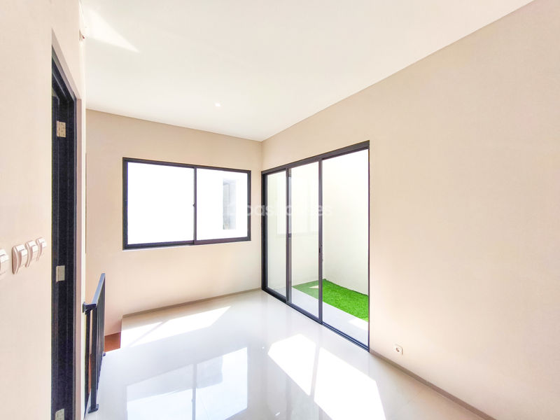 Kencana Loka BSD Sektor 12.4 Blok Q1 No.11