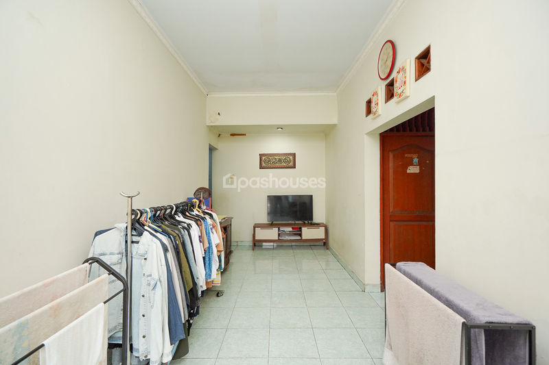 Komplek Pemda Jatiasih Blok B No.17