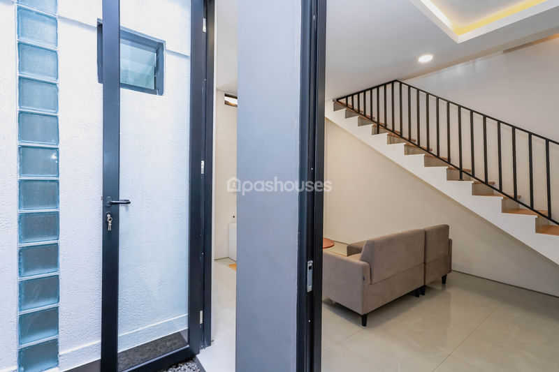 Natavasa Townhouse