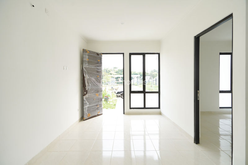Grand Batavia Cluster Amore