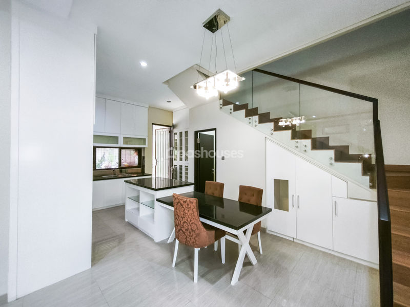 Le Palais Residence Jalan Pinang I Barat No.19B